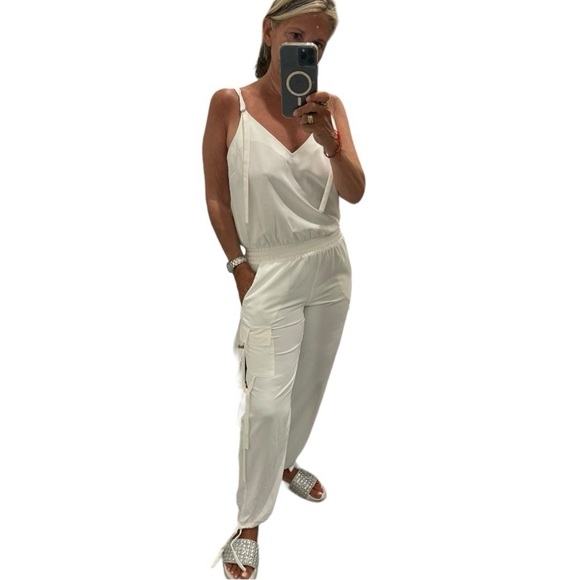 Amanda Uprichard Josietta Sleeveless Jumpsuit in Ivory.Size M - Picture 5 of 16